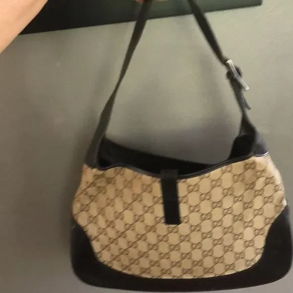 Vintage Gucci Jackie hobo handbag. - Picture 15 of 15